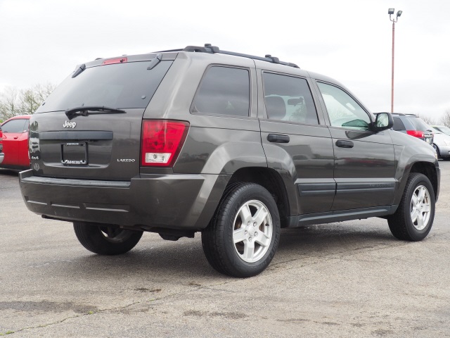 Pre-Owned 2005 Jeep Grand Cherokee Laredo 4D Sport Utility ...